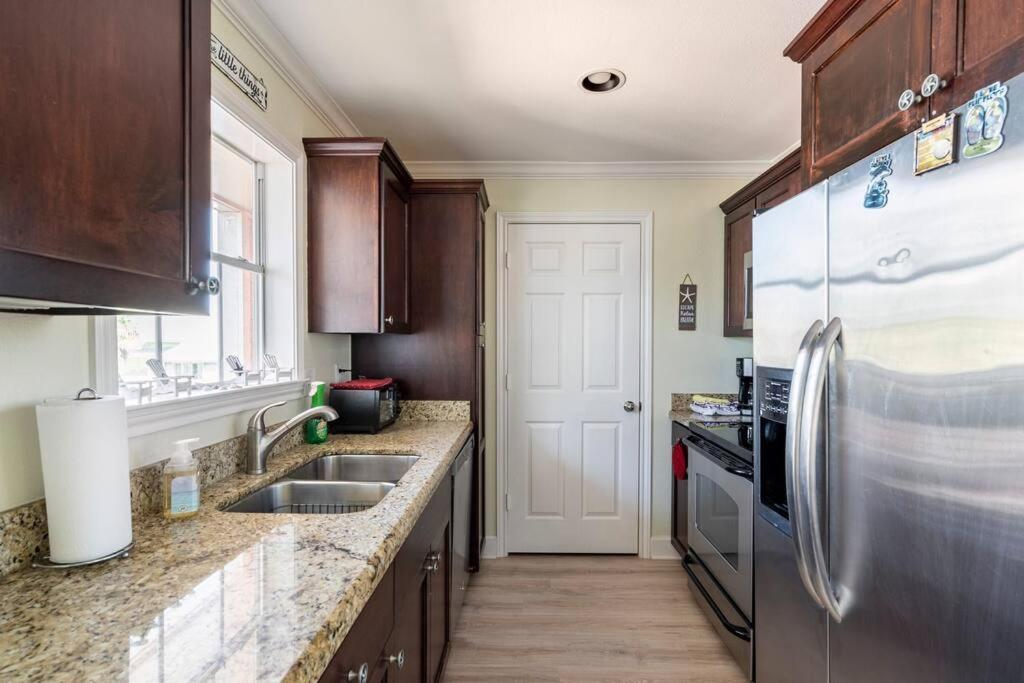 Apartamento Oceanfront At The Dawns Galveston Exterior foto